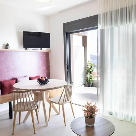 The Red Bee Διαμέρισμα