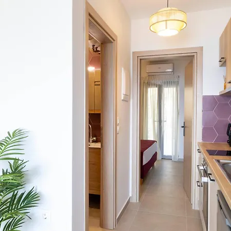 The Red Bee Appartement Nikiana